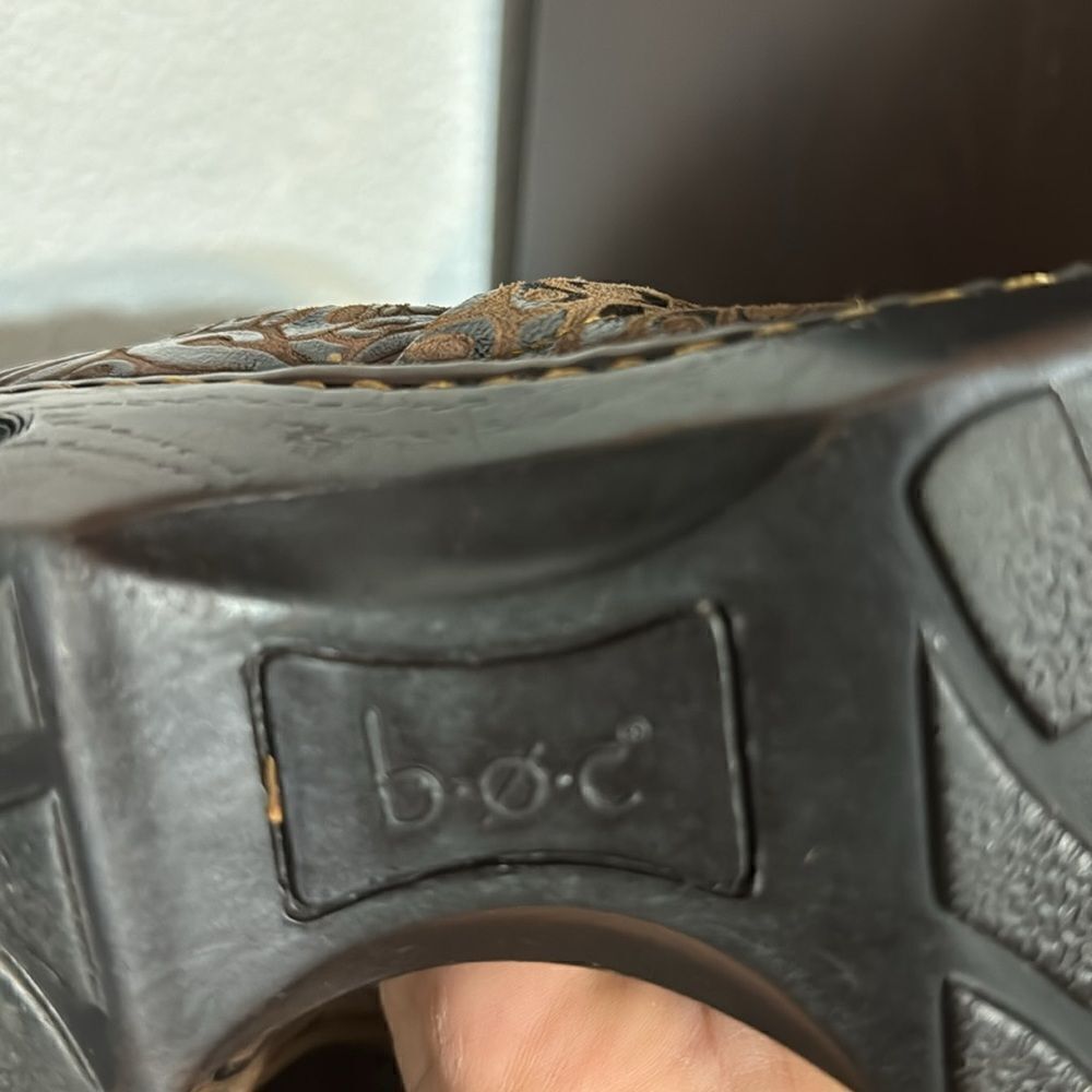 Boots   - Picture 5 of 7